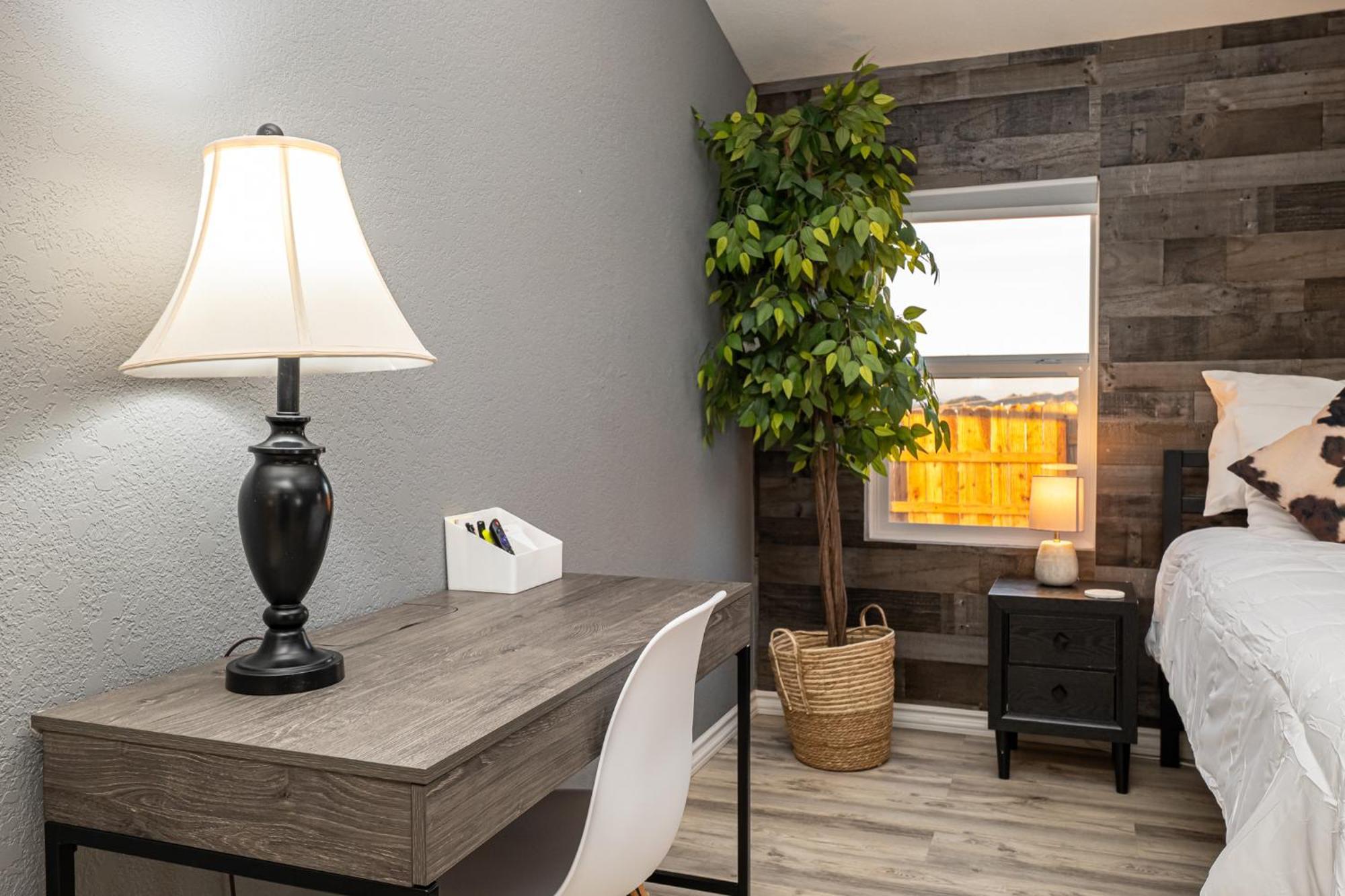 Magnificent & Tranquil Home, Mountain Views , 8 Mins To Casinos & River, Fire Pit, Bbq Bullhead City Exterior foto
