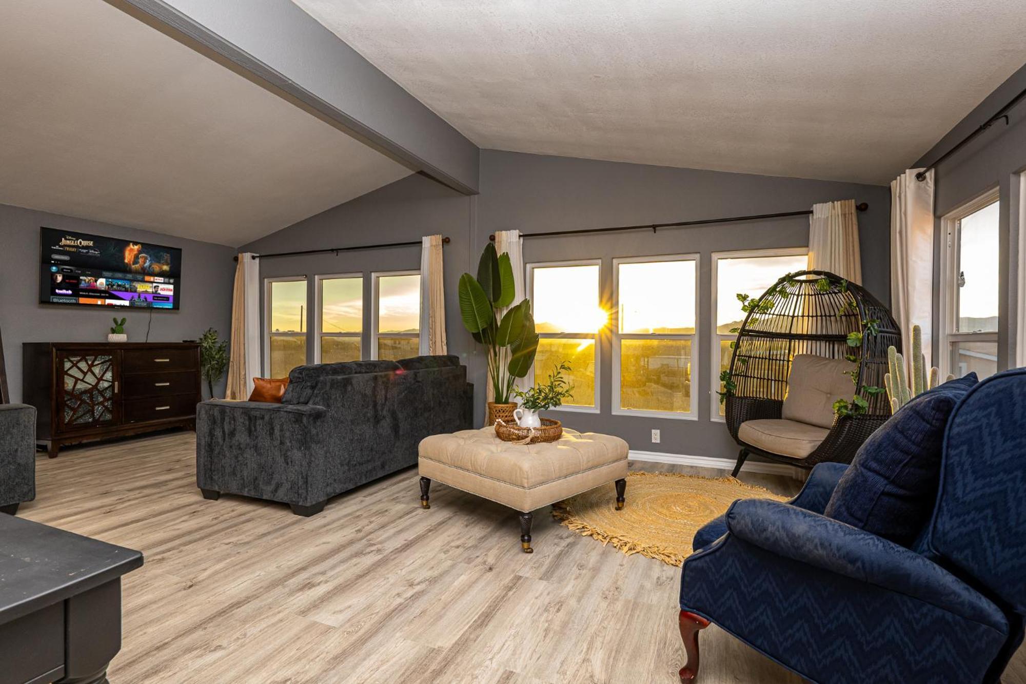Magnificent & Tranquil Home, Mountain Views , 8 Mins To Casinos & River, Fire Pit, Bbq Bullhead City Exterior foto