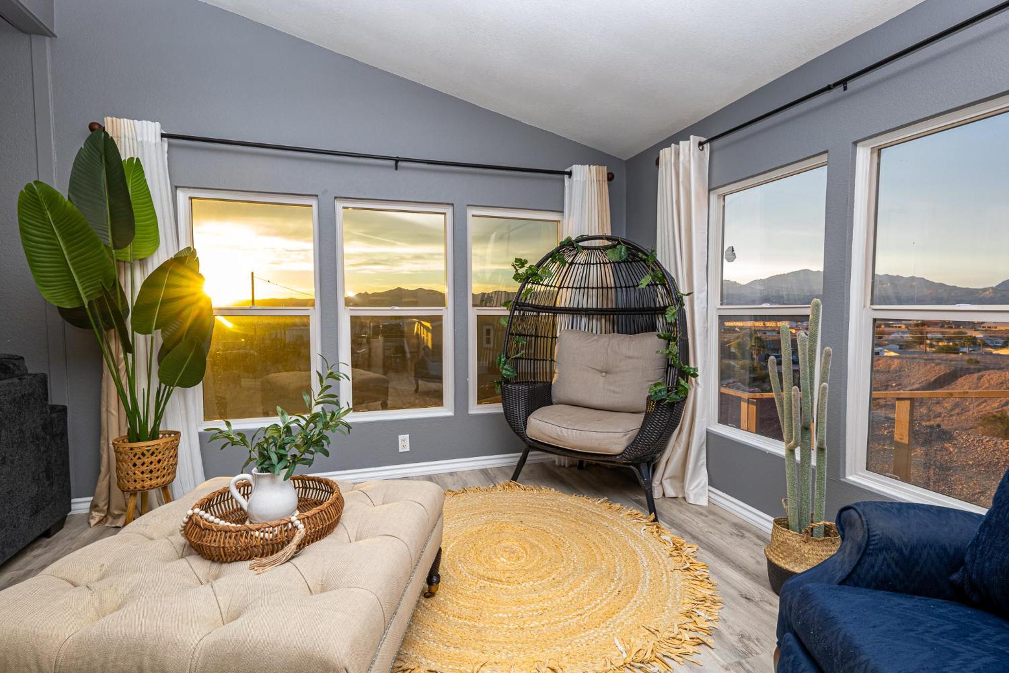 Magnificent & Tranquil Home, Mountain Views , 8 Mins To Casinos & River, Fire Pit, Bbq Bullhead City Exterior foto